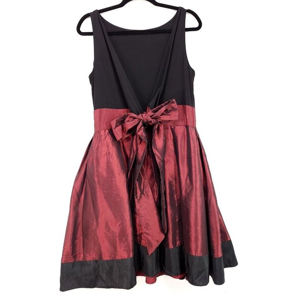 SL Fashions Party Dress Size 12 Pleated Pockets Red Black Sleeveless Open Back - Picture 2 of 13